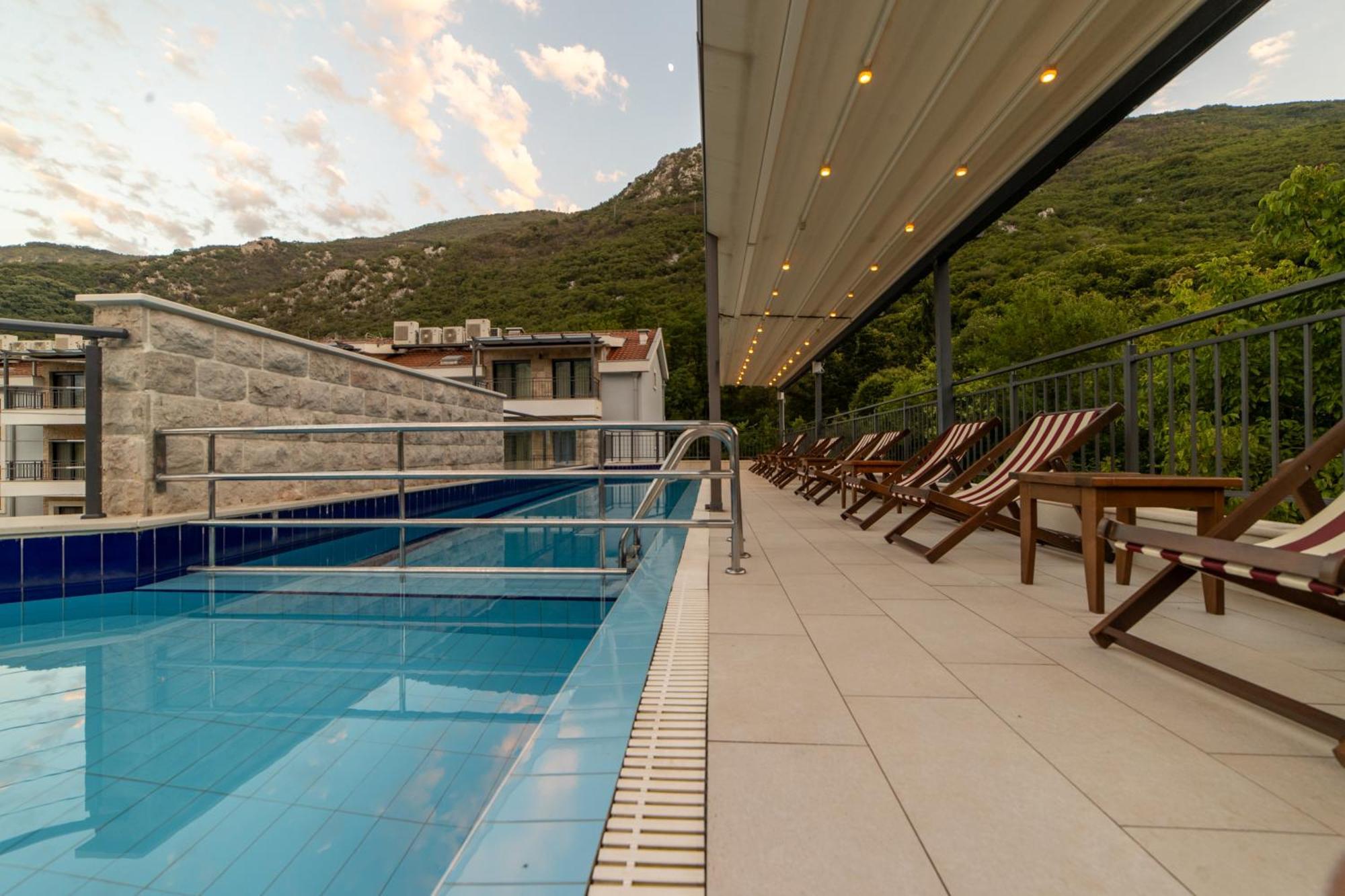 Green Bay Apartments Morinj Kotor Exterior photo